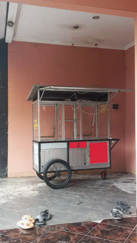 Grobak jualan 1.700.000 nego