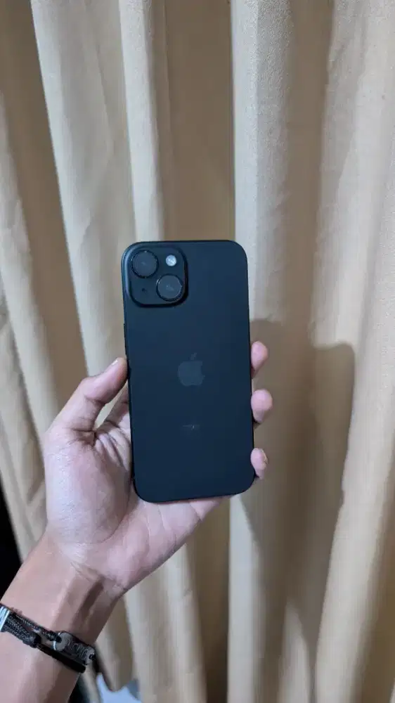 iPhone 15 128gb iBox garansi on