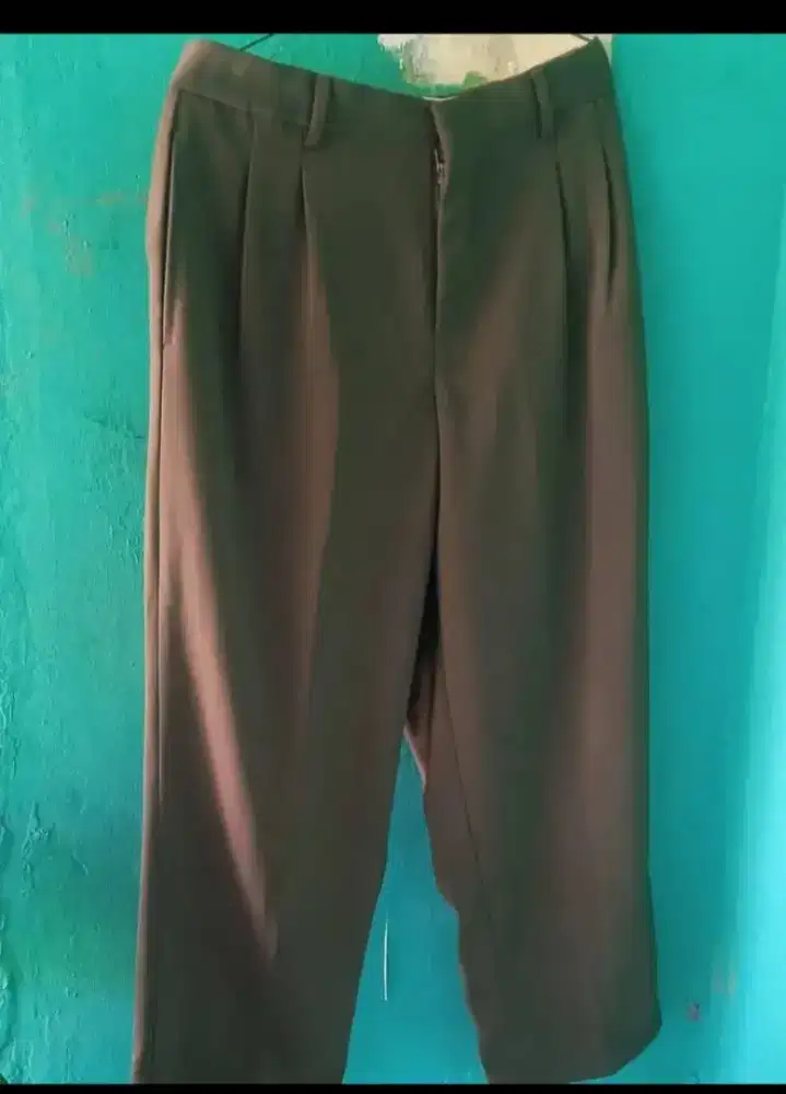 Celana Bahan Pria