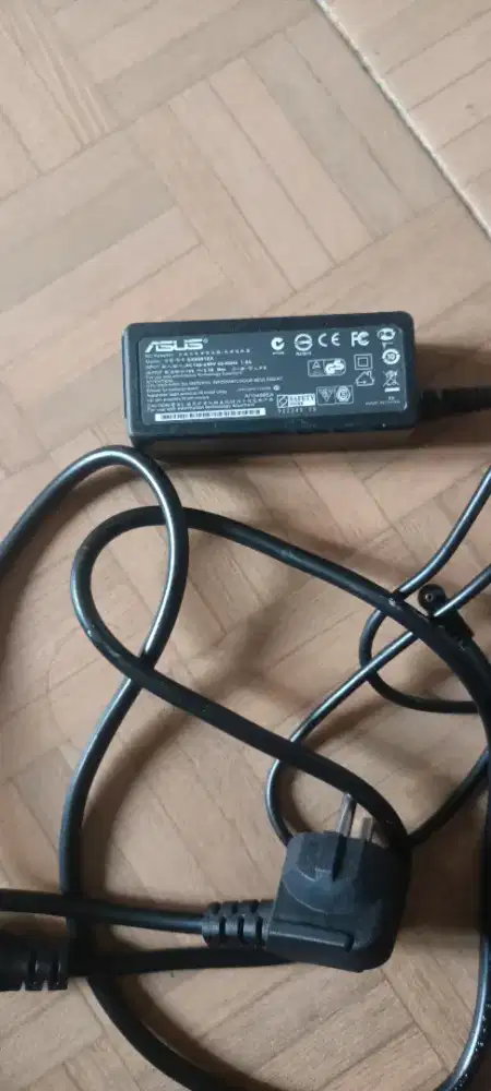 cesan laptop/netbook mrk Asus.kondisi normal