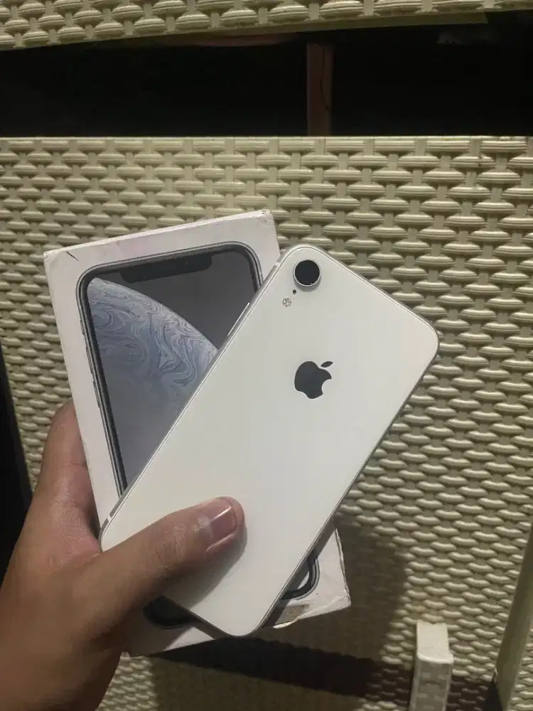 iPhone xr 64gb  all operator