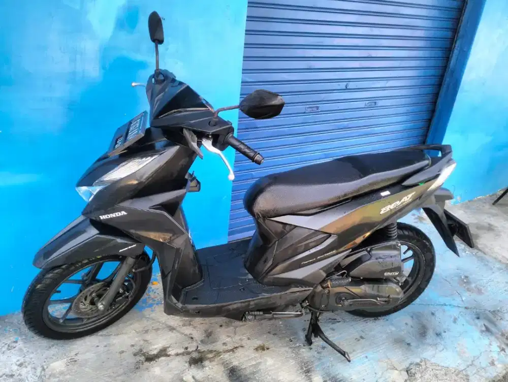 Honda Beat Deluxe 2021 - Plat L - Istimewa - Nego