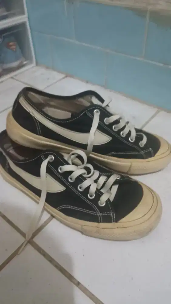 Sepatu Compass Gazelle low black