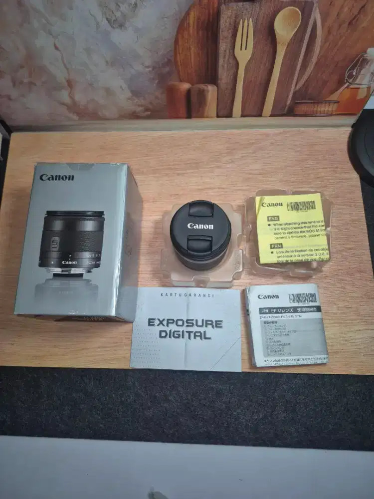 Lensa canon ef-m11 22mm