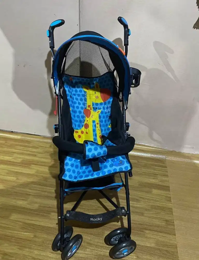 Kereta dorong bayi