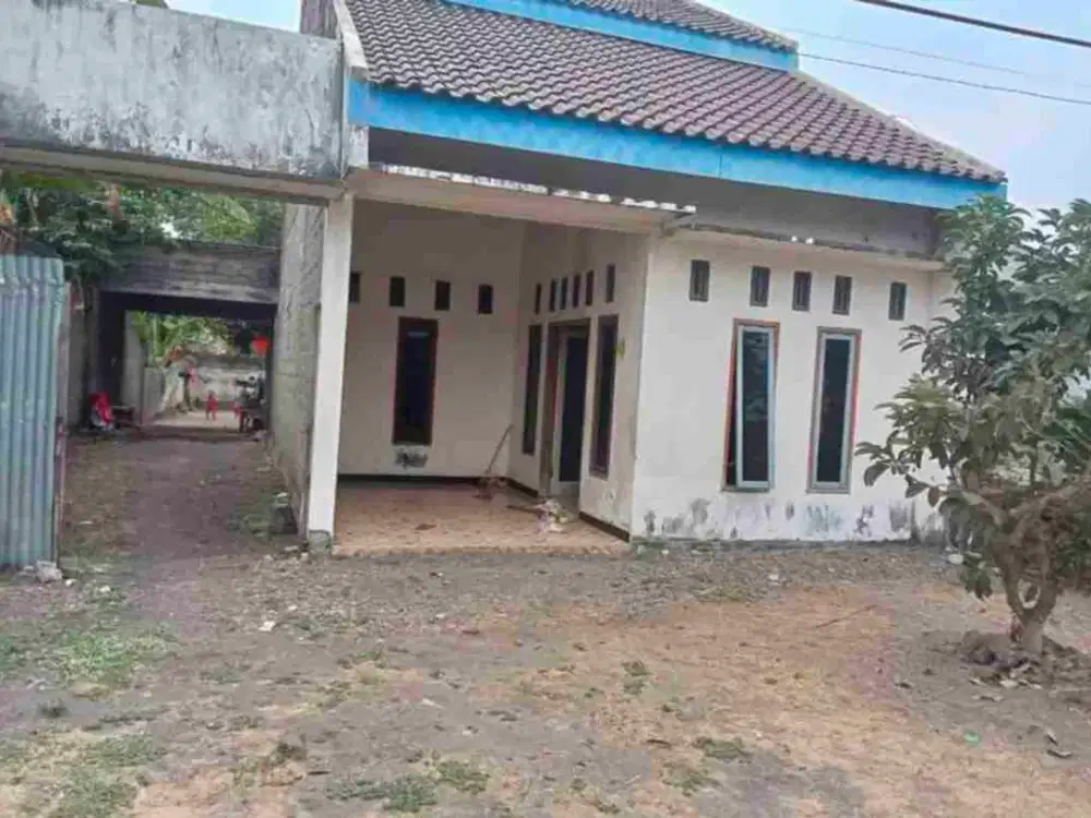 jual murah rumah + tanah siap huni  dekat pasar kandangan Kediri Jatim.
