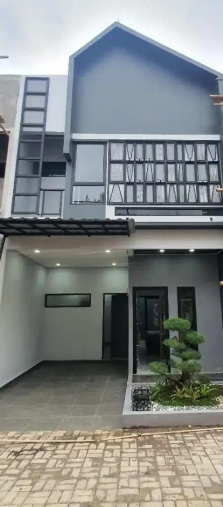 Rumah mewah dekat kampus ui dan gerbang tol kukusan