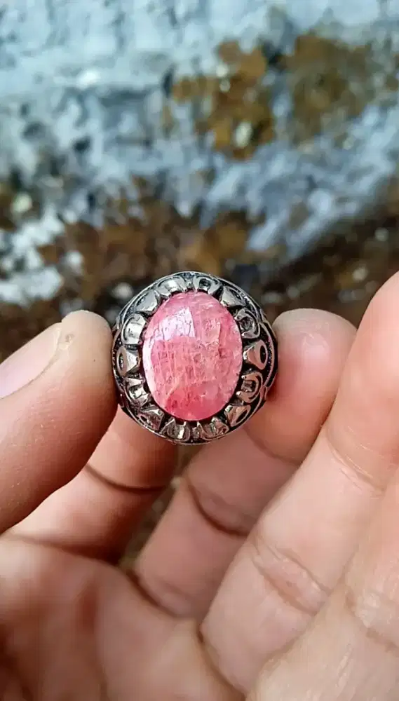 RUBY ANTIK LAWASAN