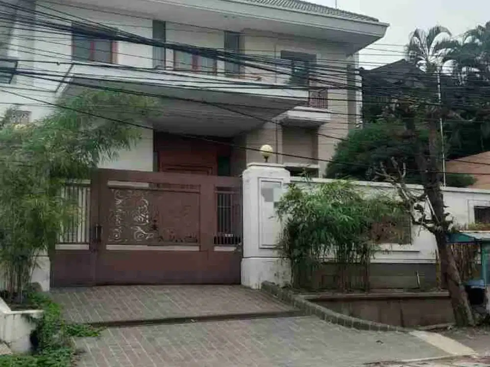 RUMAH MEWAH DI JL PAPANDAYAN RAYA GAJAHMUNGKUR SEMARANG
