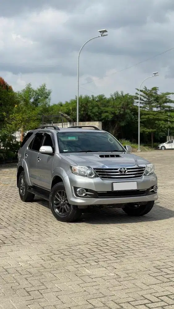 Fortuner VNT Silver 2015