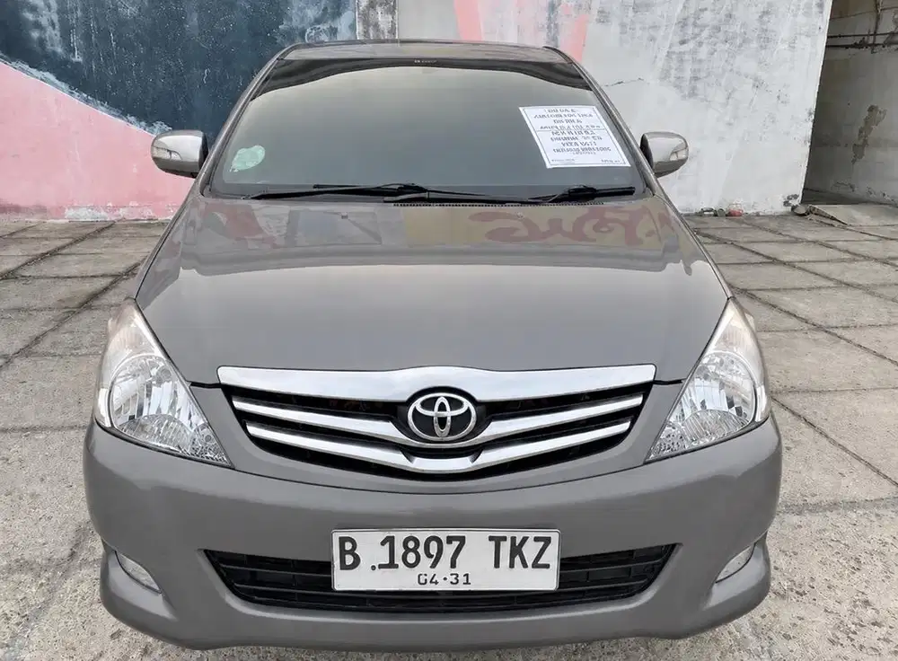 Toyota Innova V LUXURY 2.0 Manual istimewa 2011 TDP 28 jt