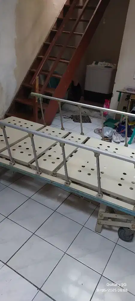 Ga tau namanya apa intinya ranjang pasien