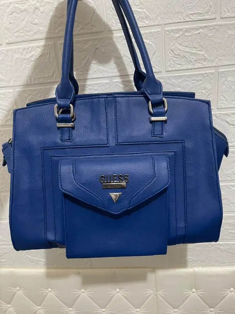 Tas Guess Biru (tas tangan)