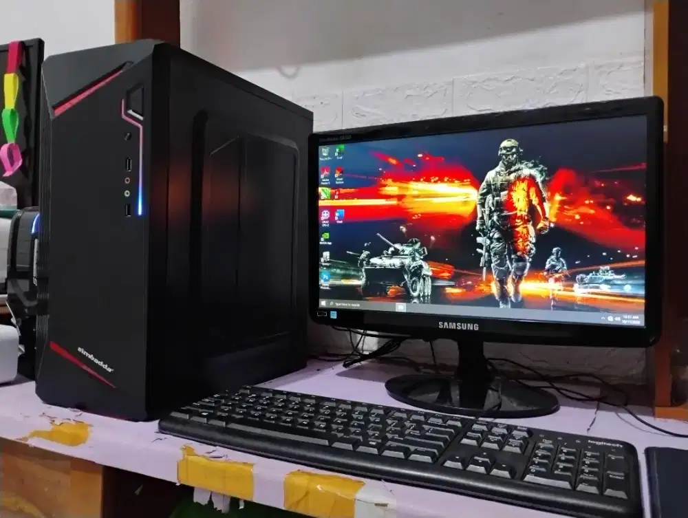 Pc gaming amd + ram 8gb + vga amd r7 + monitor 19inch siap pakai