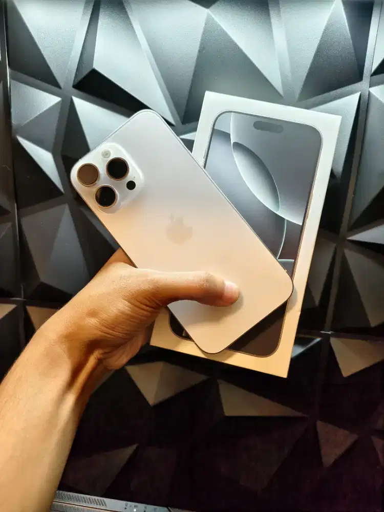 iPhone 16 promax 512 beacukai white titanium
