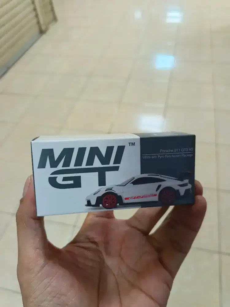 Hotwheels 1/64 Mini Gt Porsche 911 GT3 RS pyro red accent unsealed