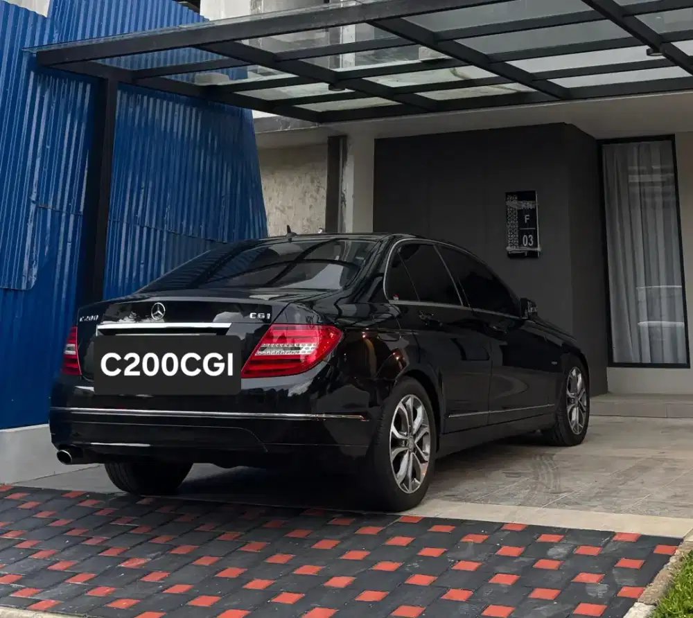 Mercedes Benz C200CGI Avantgard 2011