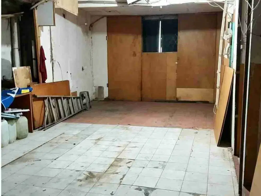 GUDANG USAHA STRATEGIS DI MAMPANG PRAPATAN — DI BAWAH NJOP!