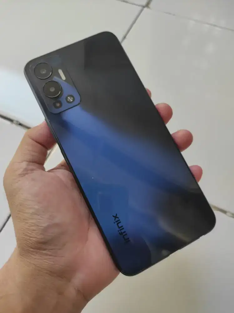 Infinix Hot 126GB/128GB