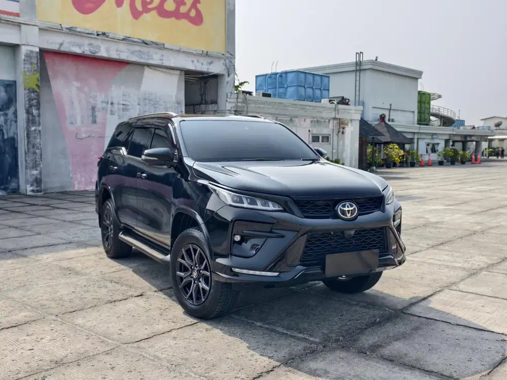[KM 10.000AN]TOYOTA FORTUNER 2.8 GR TETRADRIVE TSS LEGENDER 4X4 2025