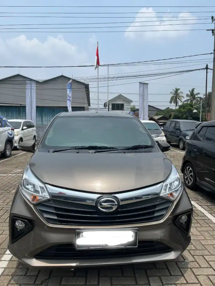 Sigra R Automatic KM Low