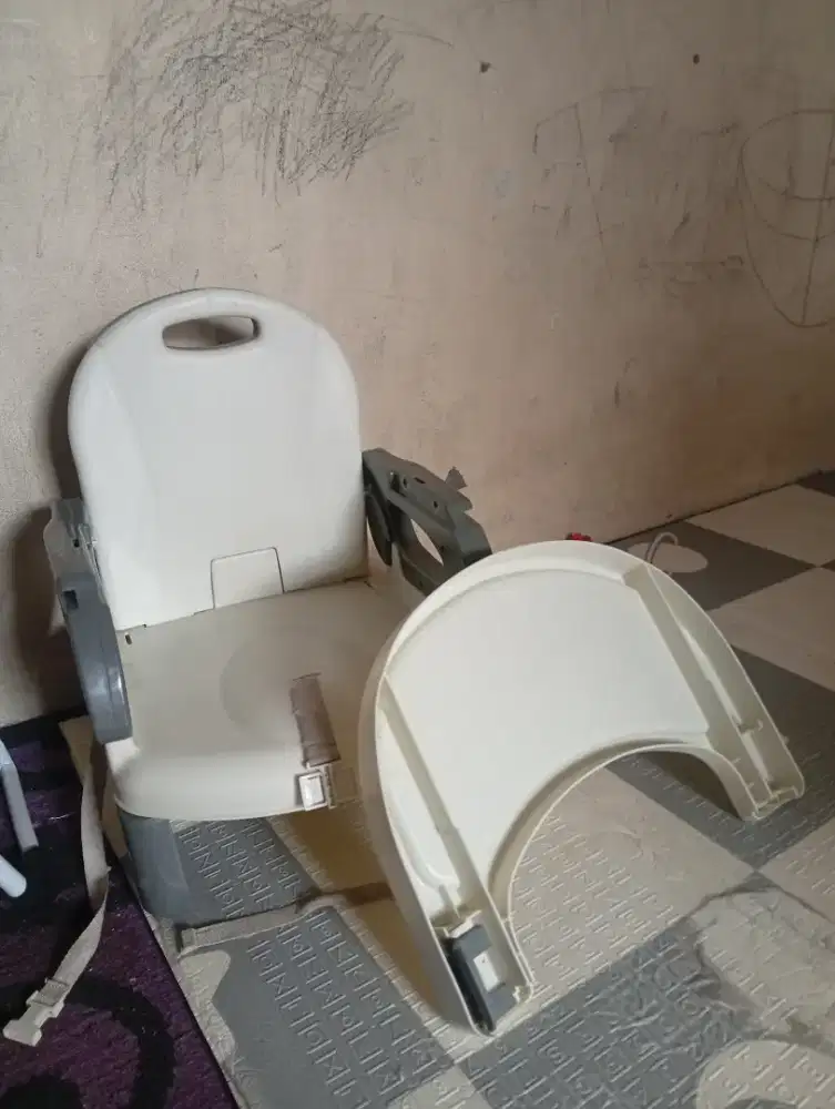 Jual butuh tempat kursi bayi