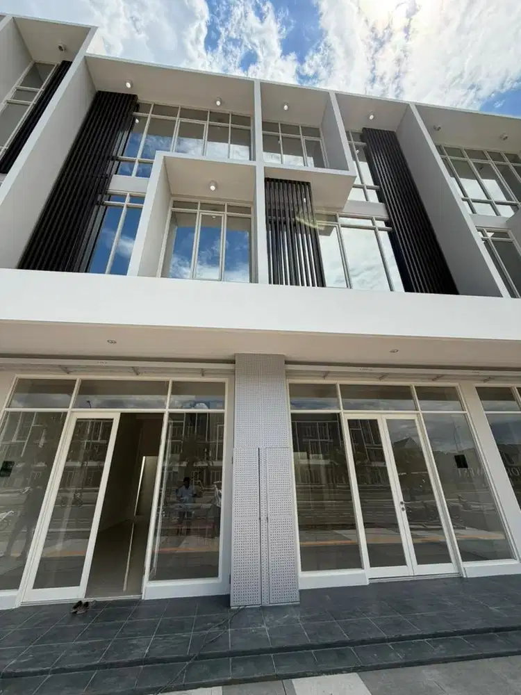 DISEWAKAN RUKO NORTHWEST BOULEVARD BARU GRES