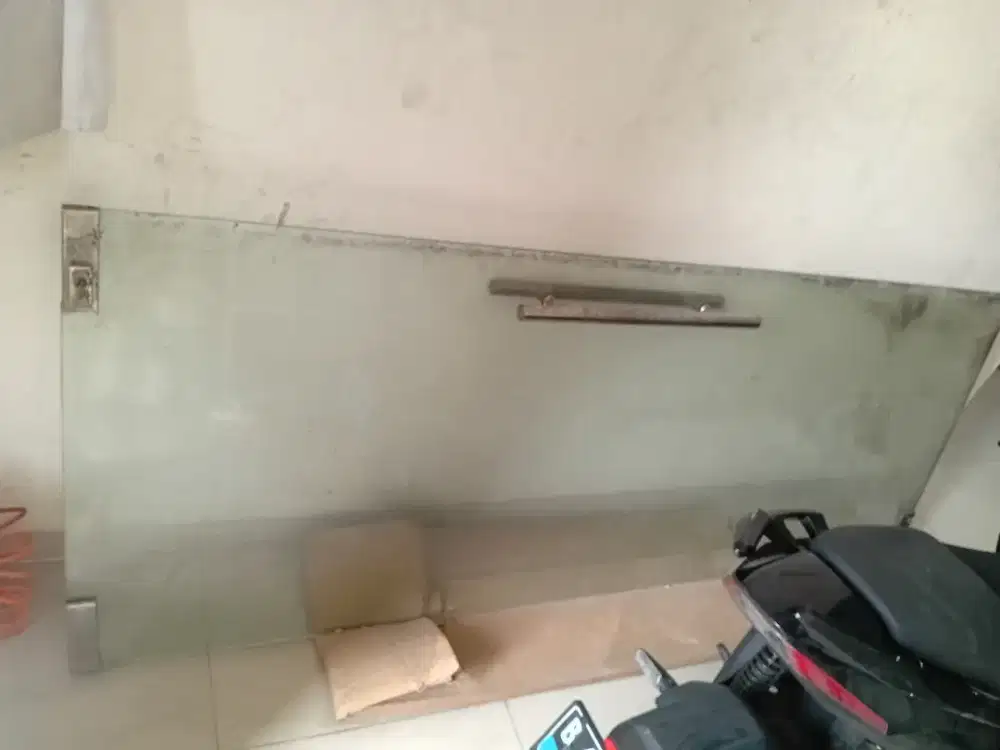 daun pintu kaca