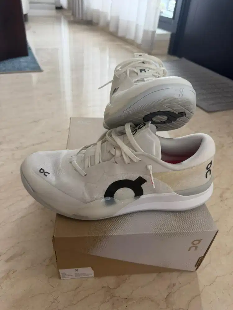 On Roger Pro 3 White Pink