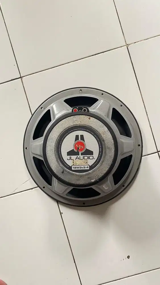 Subwoofer JL Audio 12inch Single Coil 12W3v3-4 made in USA