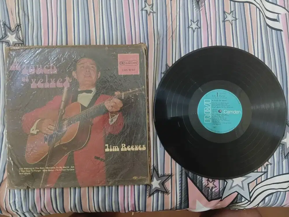 Piringan Hitam Vinyl Jim Reeves - A Touch of Velvet (Untested)