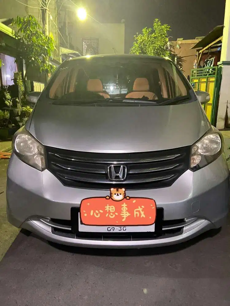 Honda Freed 2011 Bensin