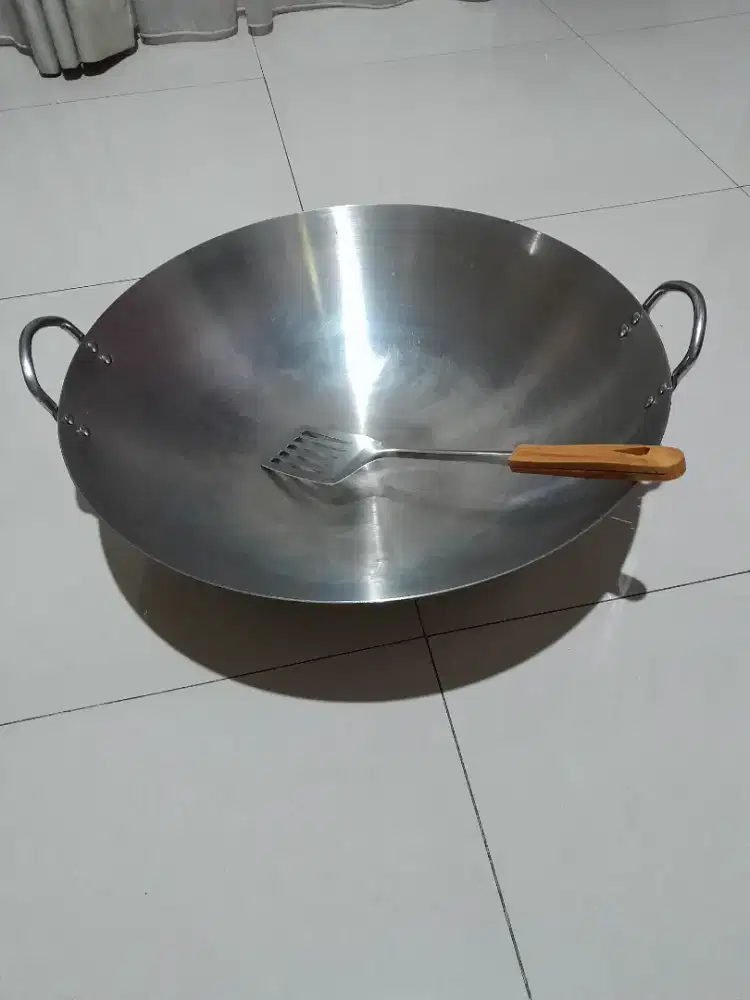 Wajan Calypso Ukuran Sedang Diameter 50 cm