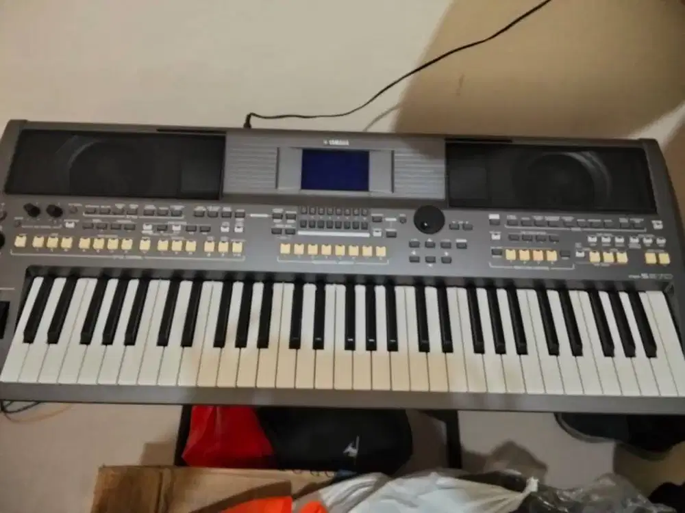 KEYBOARD Merk Yamaha