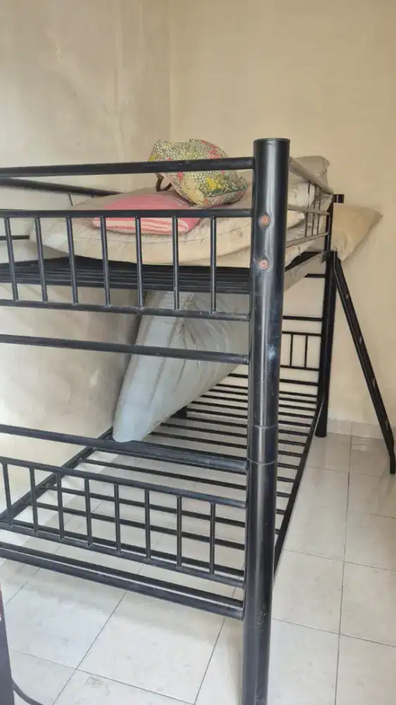 Jual tempat tidur