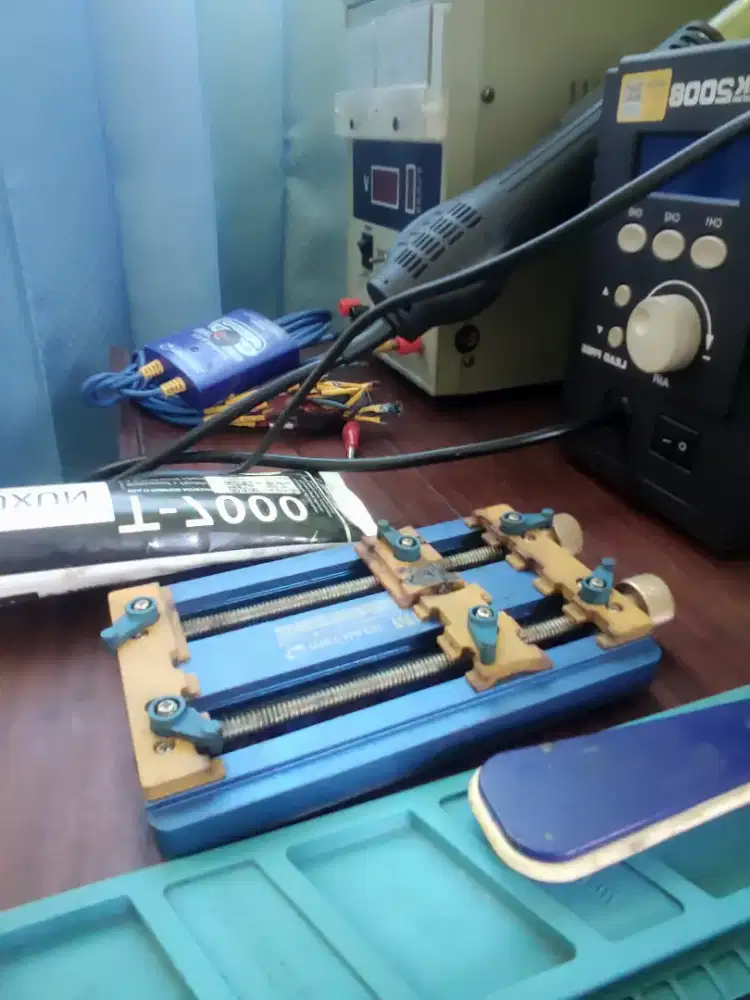 Service HP Android iPhone Bisa Di tunggu Magetan