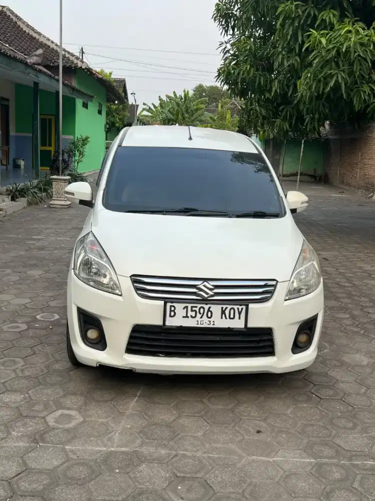 Ertiga GX Matic 2013