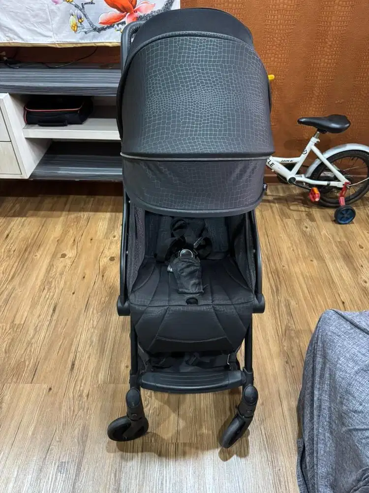 Stroller hybrid cabi sport edisi all black