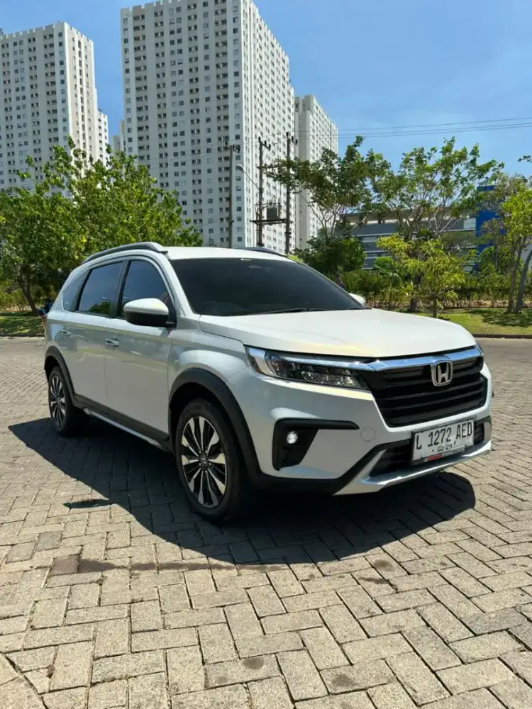 Honda BRV prestige at sensing matic putih 2023