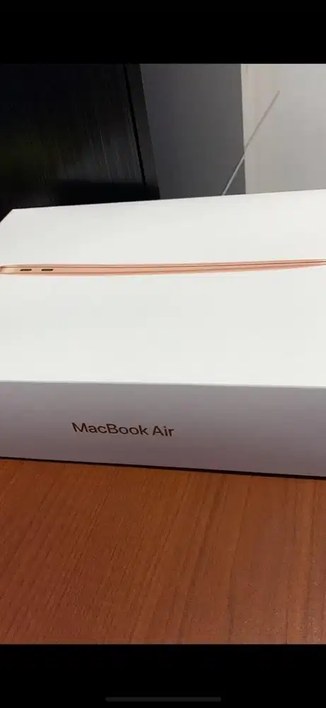 MACBOOK AIR M1 8/512