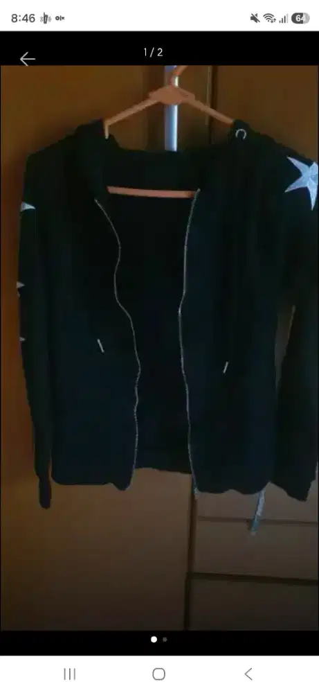 Dijual jaket hodie warna hitam.baru