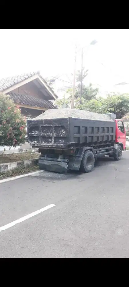 Pasir bangunan isi 7,5 kubik full padat