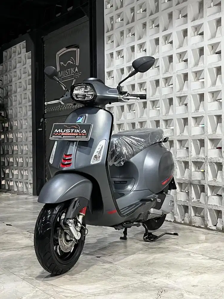Istimewa ODO 5RB!!Vespa Sprint S 150 ABS th 2023 - Ayu Mustika