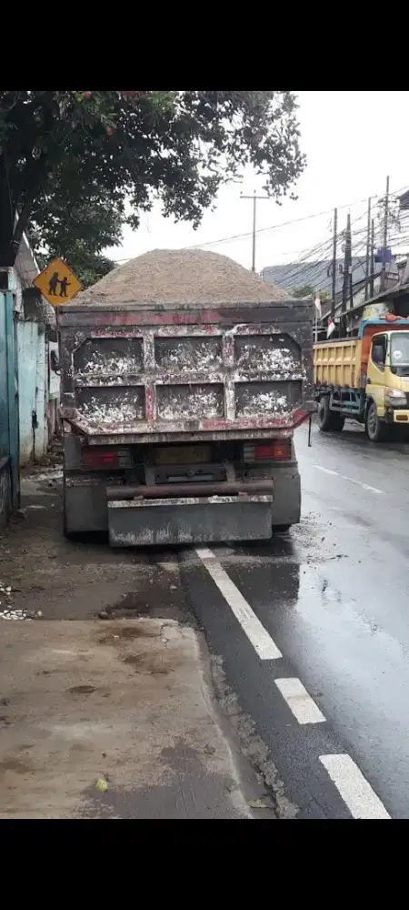 Pasir bangunan isi 7,5 kubik full padat