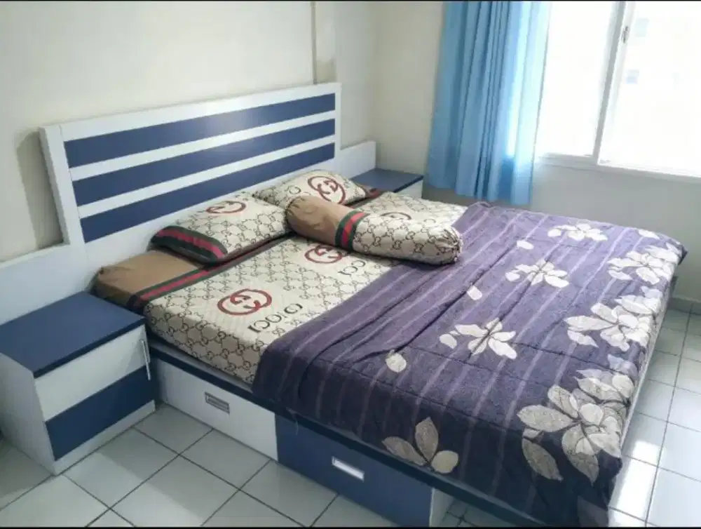 Dijual tempat tidur besar