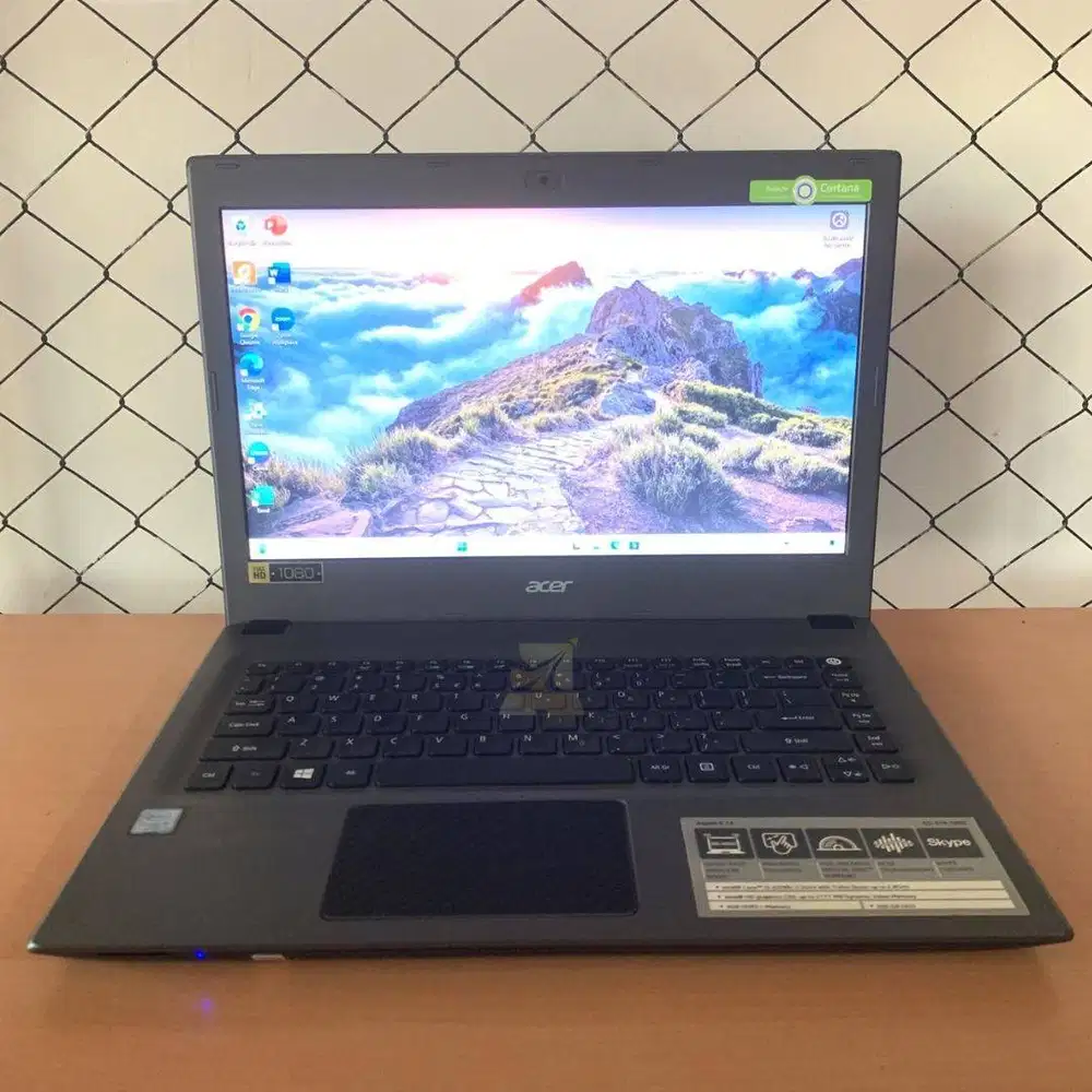 Acer Aspire E 14 / i5-6200U / RAM 8GB / SSD 240GB / Intel HD 520 / W1