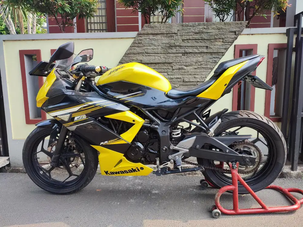 NINJA 250 CC 2015 YELLOW