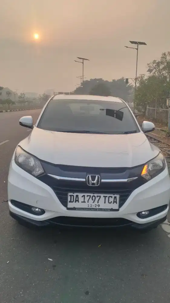 Jual Honda hrv tpe E metic Tahuan 2017