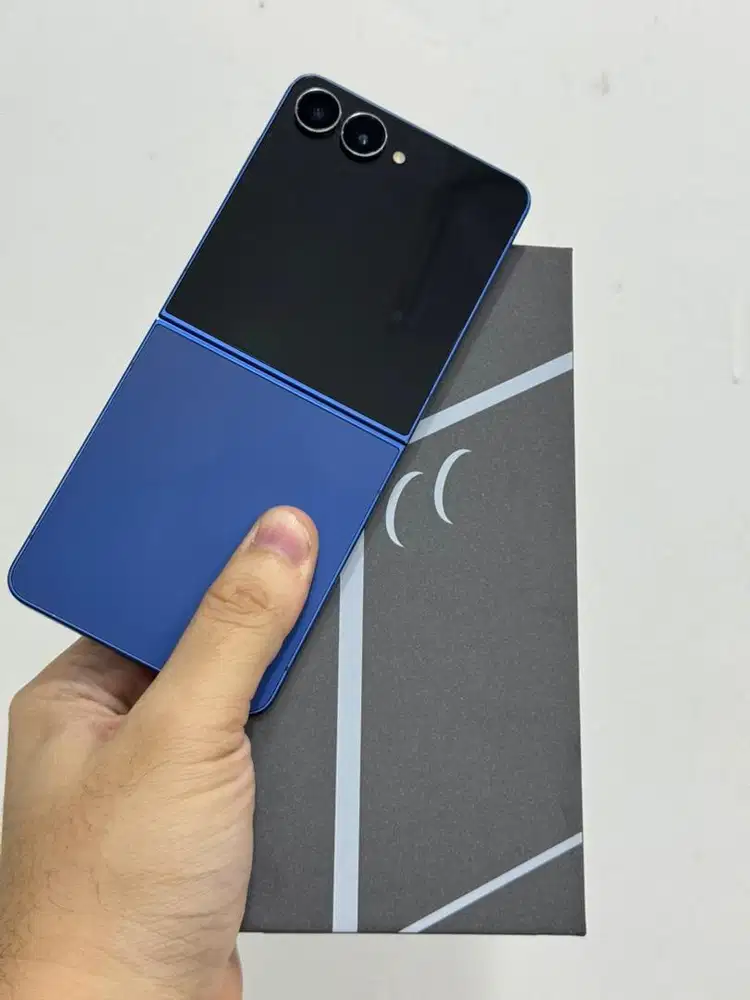 Samsung Z Flip 7 5G Blue 12/512Gb (SEIN)
