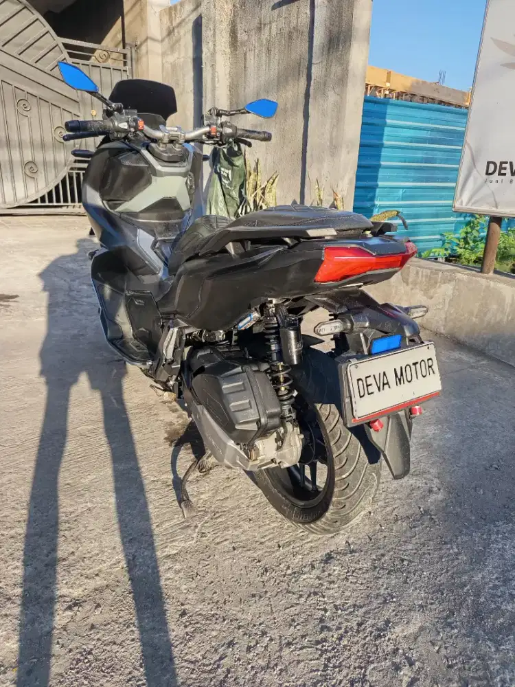 Adv hitam Deva motor